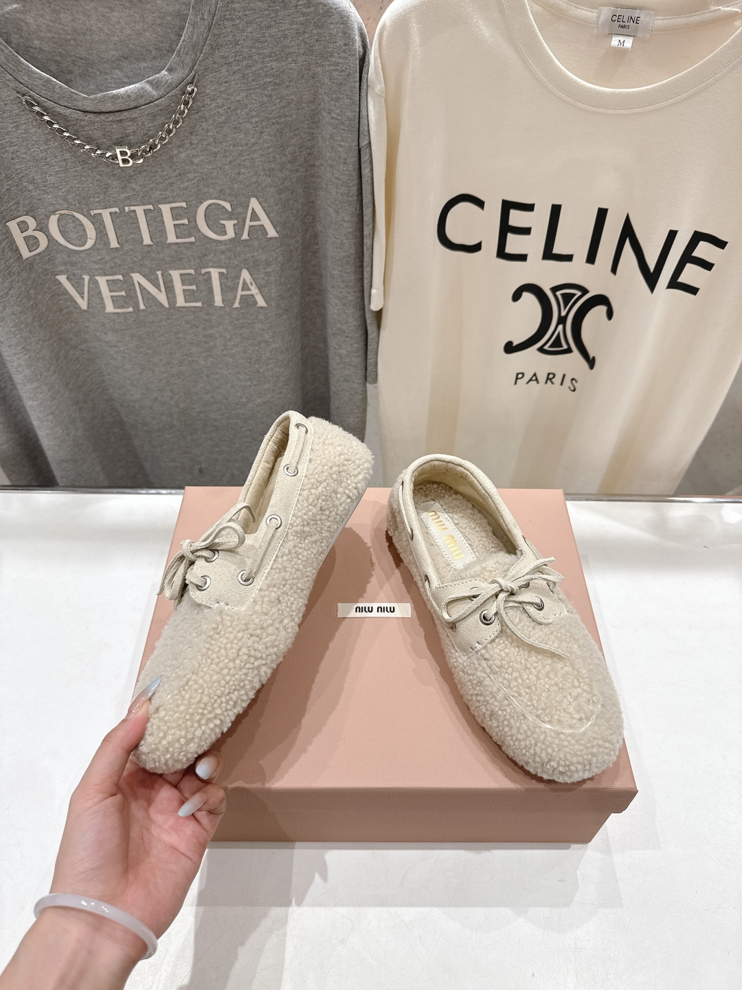 高版本出厂 MiuMiu/缪缪F027 2025ss秋冬走秀款一脚蹬驾车鞋加毛乐福鞋毛毛鞋这款永不过时的