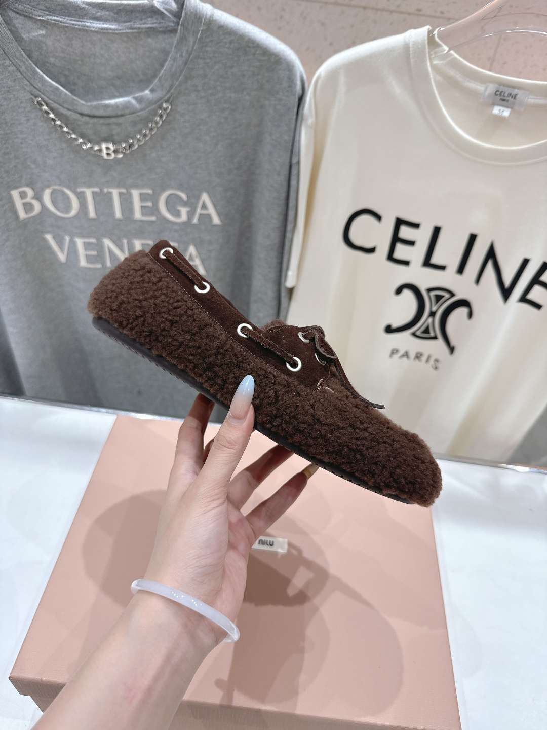 高版本出厂 MiuMiu/缪缪F027 2025ss秋冬走秀款一脚蹬驾车鞋加毛乐福鞋毛毛鞋这款永不过时的