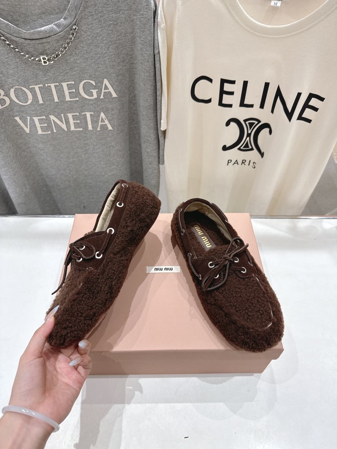 高版本出厂 MiuMiu/缪缪F027 2025ss秋冬走秀款一脚蹬驾车鞋加毛乐福鞋毛毛鞋这款永不过时的