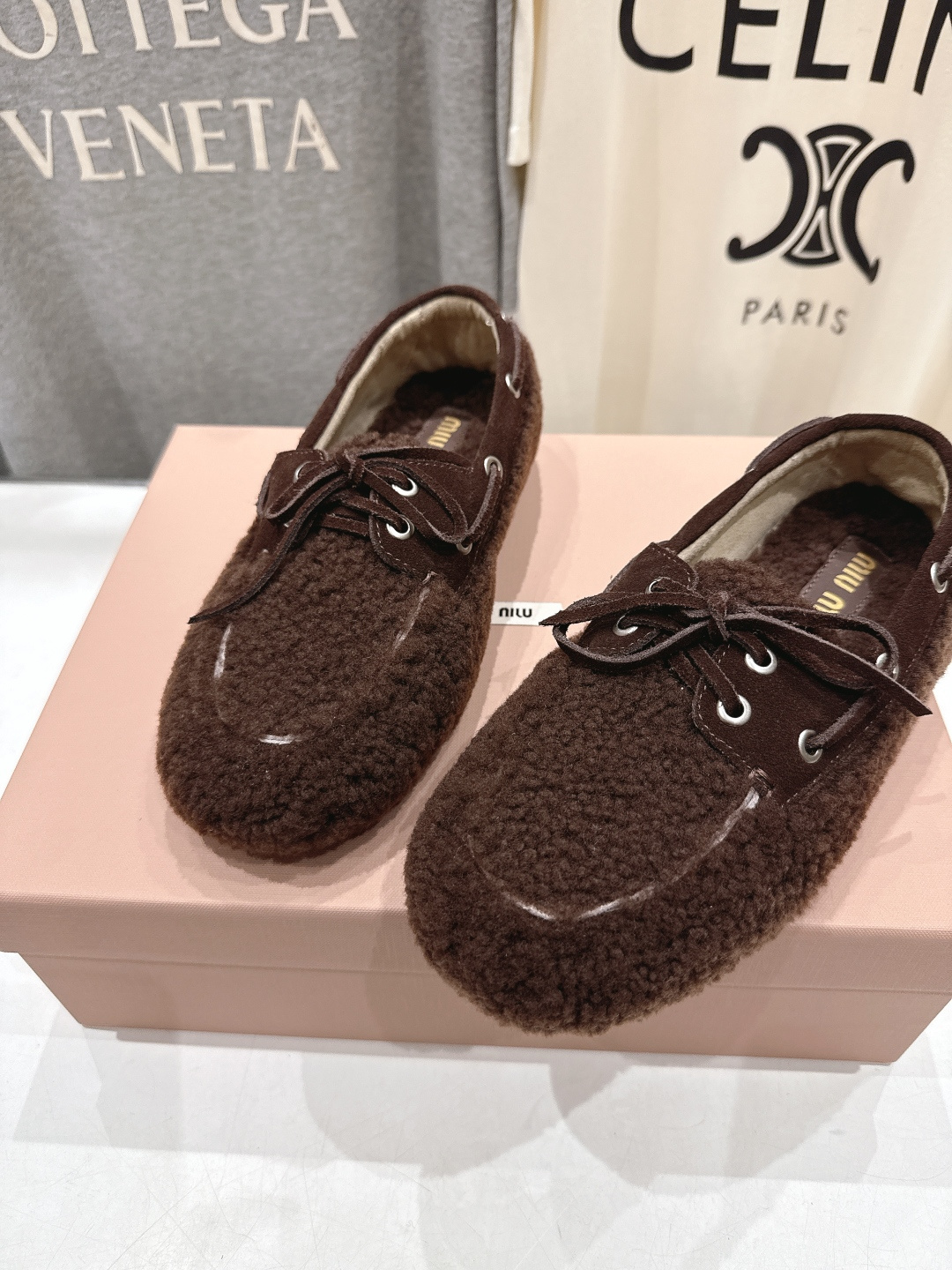 高版本出厂 MiuMiu/缪缪F027 2025ss秋冬走秀款一脚蹬驾车鞋加毛乐福鞋毛毛鞋这款永不过时的