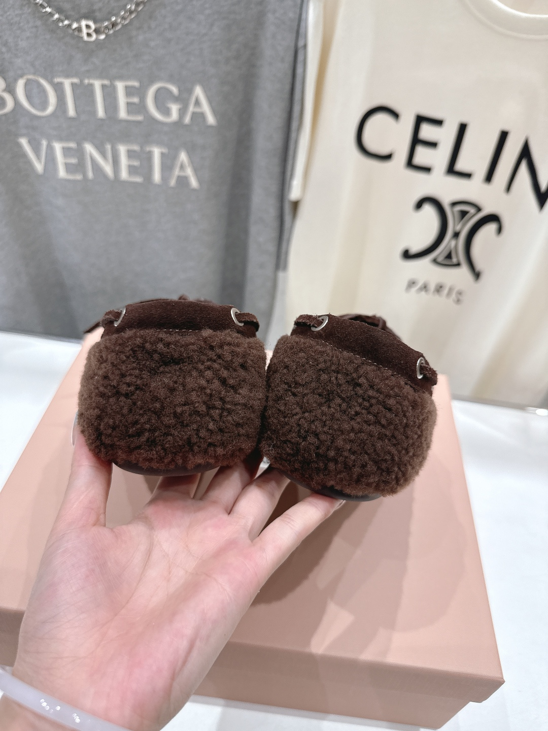 高版本出厂 MiuMiu/缪缪F027 2025ss秋冬走秀款一脚蹬驾车鞋加毛乐福鞋毛毛鞋这款永不过时的