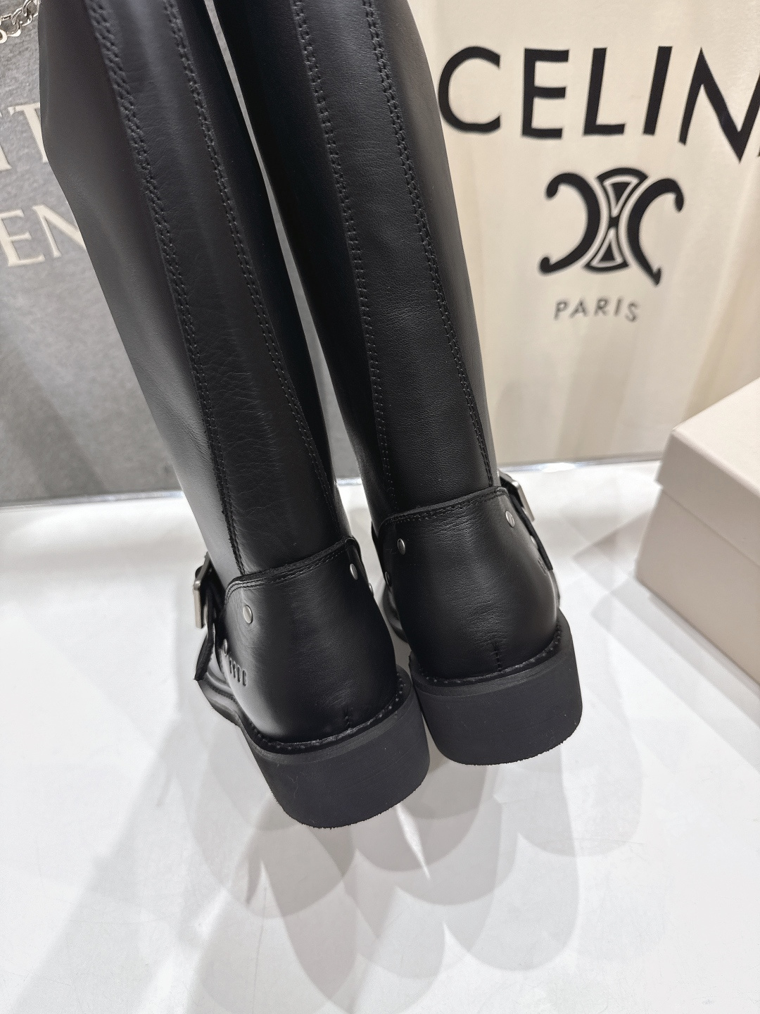 高版本出厂GGDB Golden Goose F028 25ss复古长筒靴骑士靴采用优质真皮制作，质感细