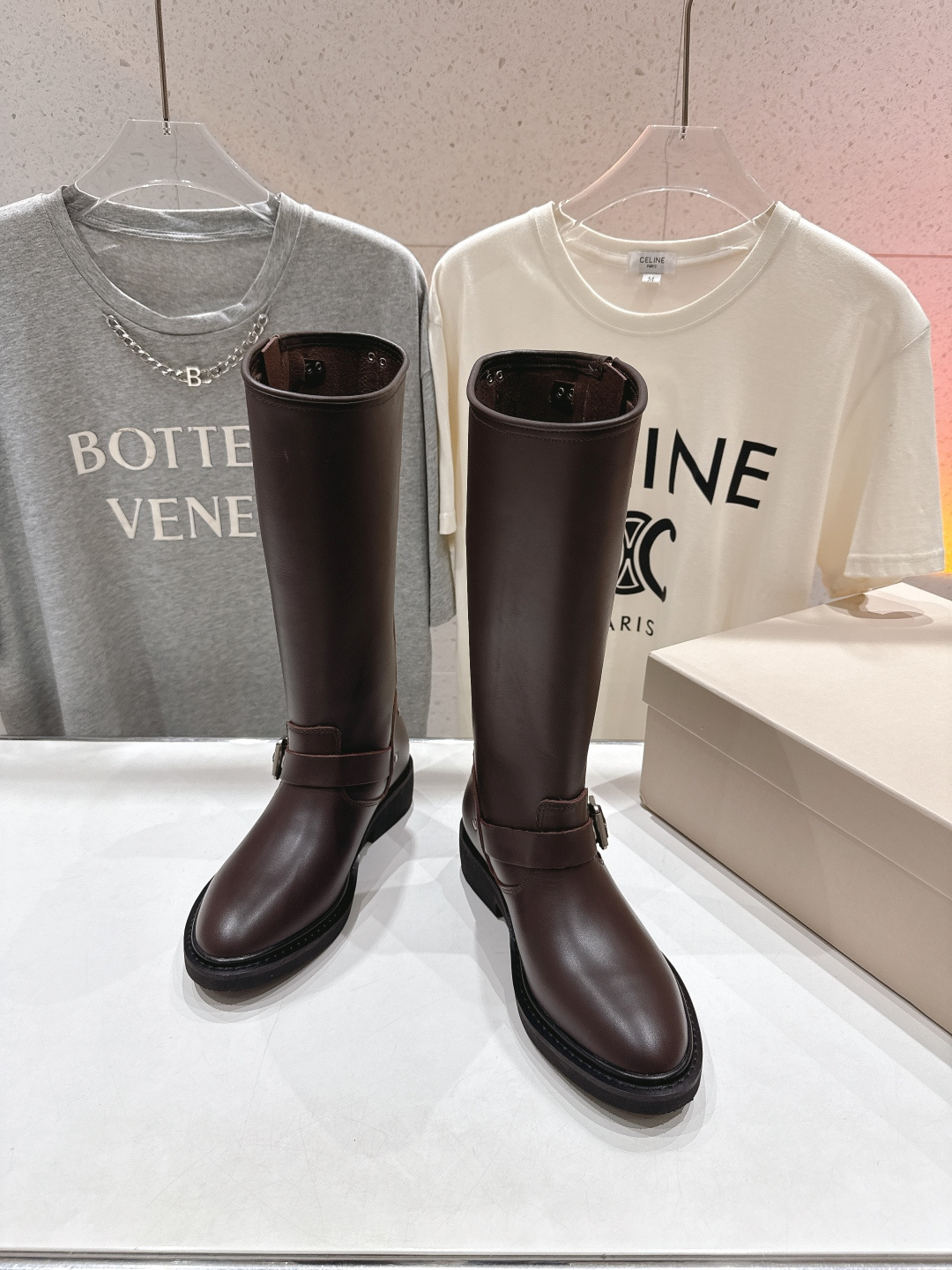 高版本出厂GGDB Golden Goose F028 25ss复古长筒靴骑士靴采用优质真皮制作，质感细