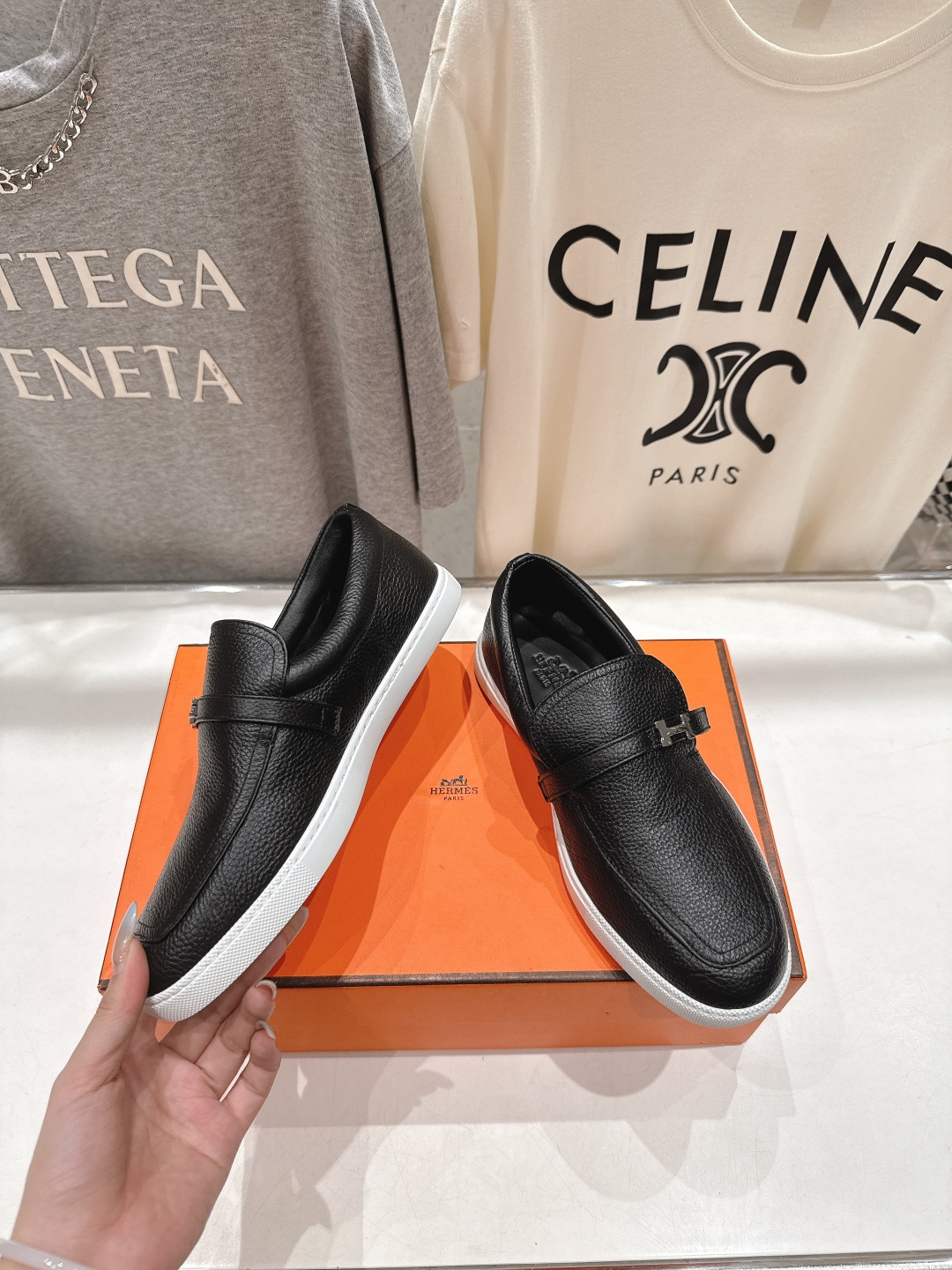 高版本出厂 男码+10 Hermes/爱马仕H家F056 2025ss新品情侣款休闲鞋乐福鞋经典休闲风格