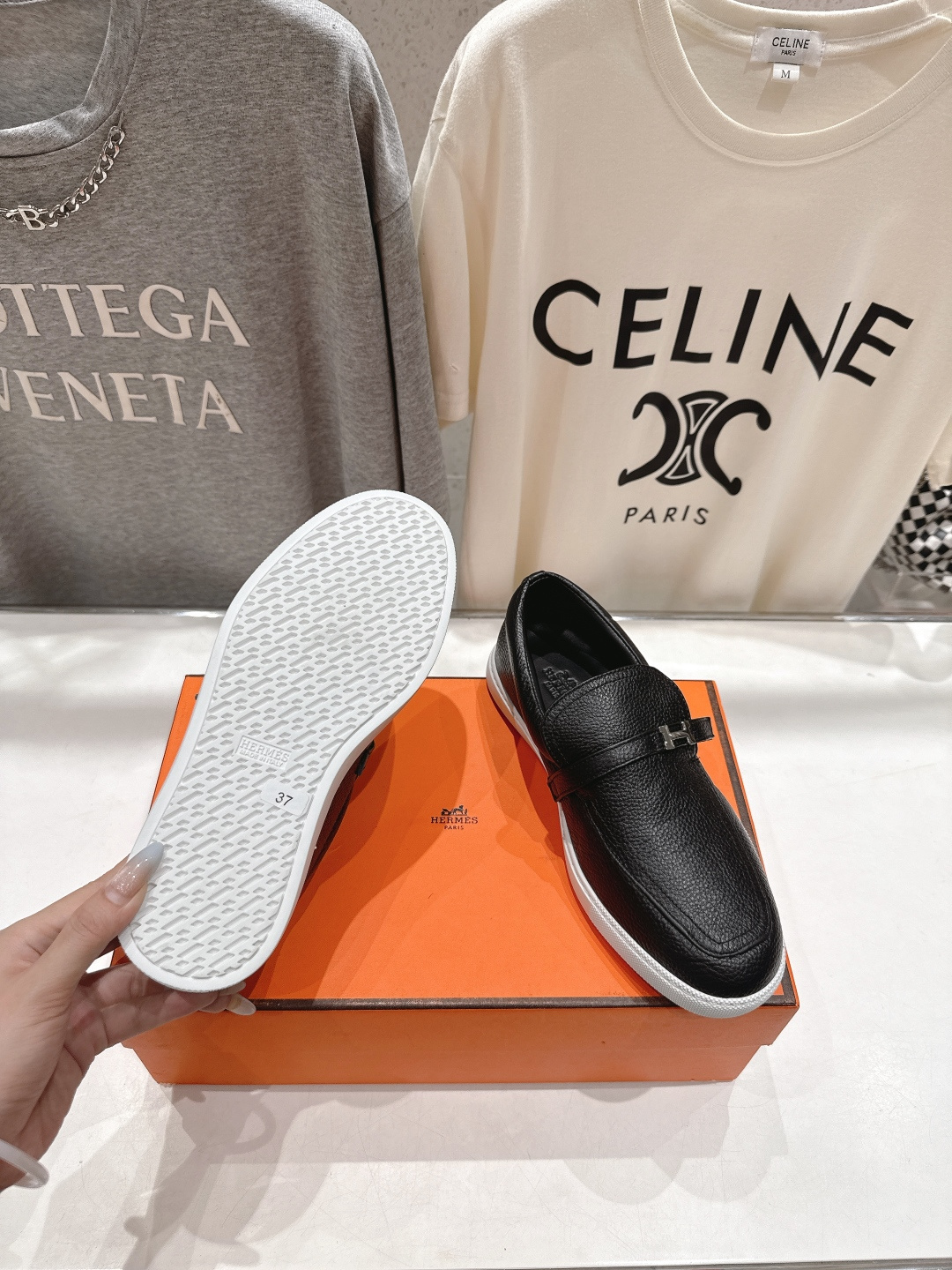 高版本出厂 男码+10 Hermes/爱马仕H家F056 2025ss新品情侣款休闲鞋乐福鞋经典休闲风格