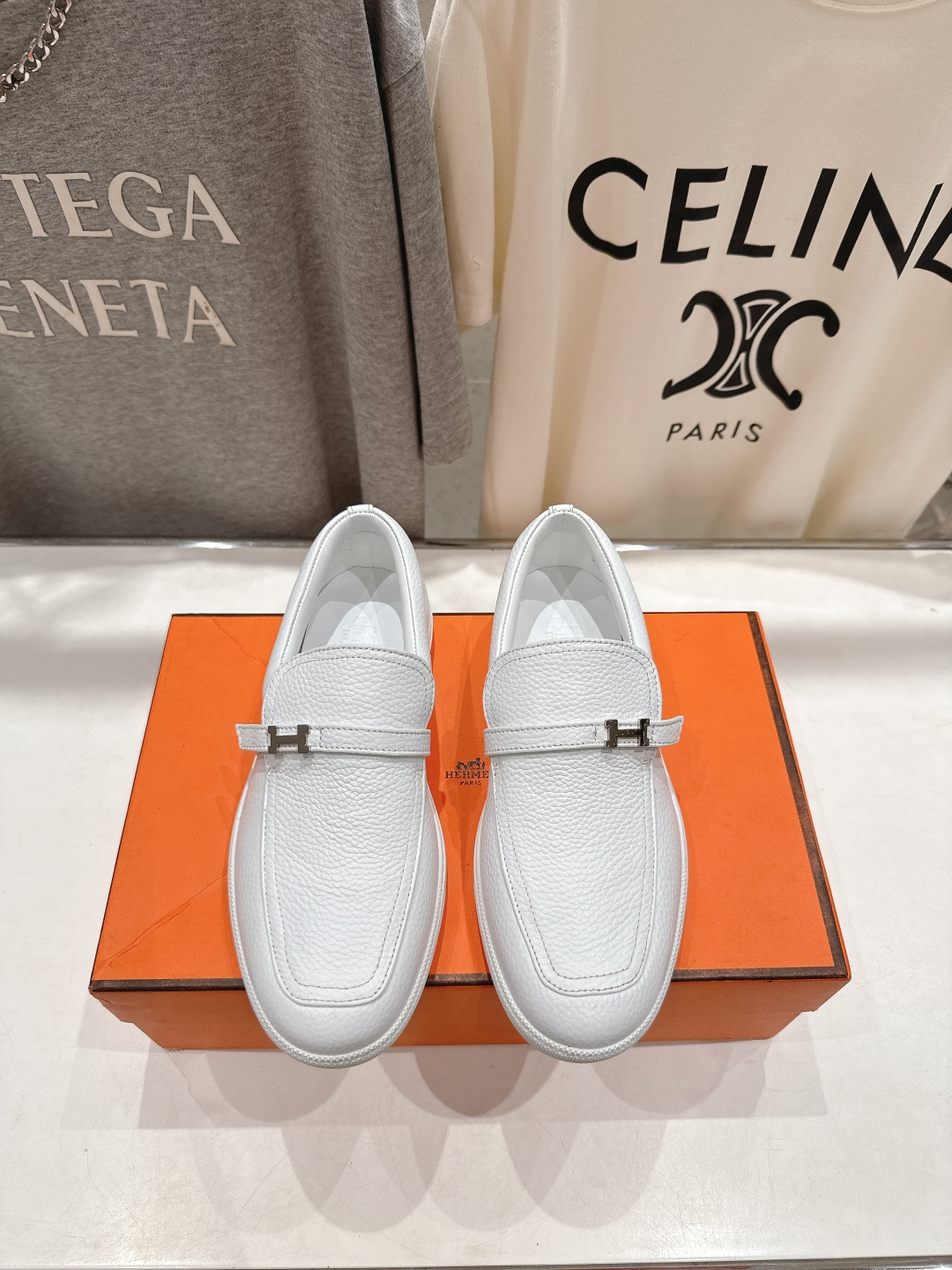 高版本出厂 男码+10 Hermes/爱马仕H家F056 2025ss新品情侣款休闲鞋乐福鞋经典休闲风格