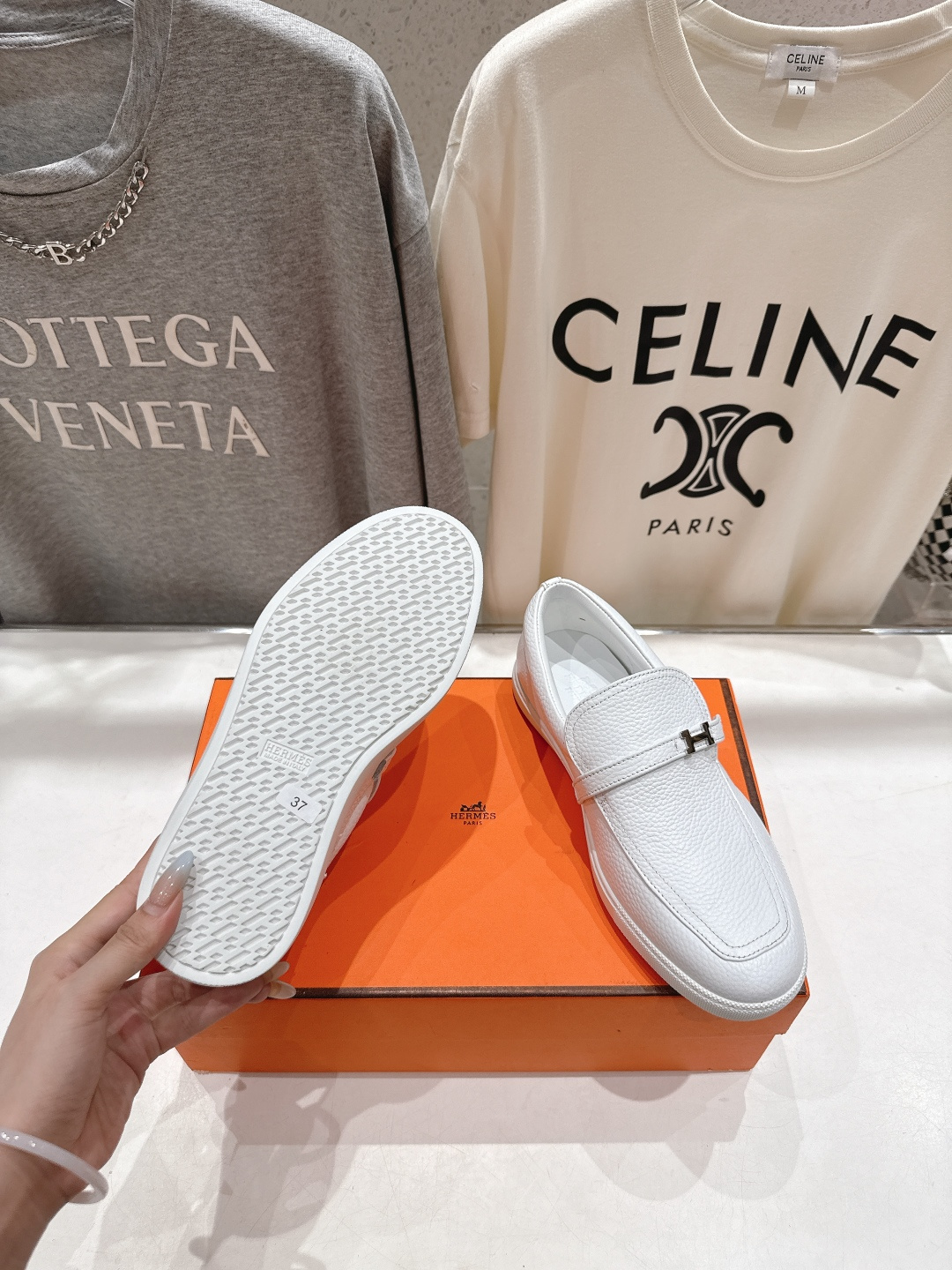 高版本出厂 男码+10 Hermes/爱马仕H家F056 2025ss新品情侣款休闲鞋乐福鞋经典休闲风格