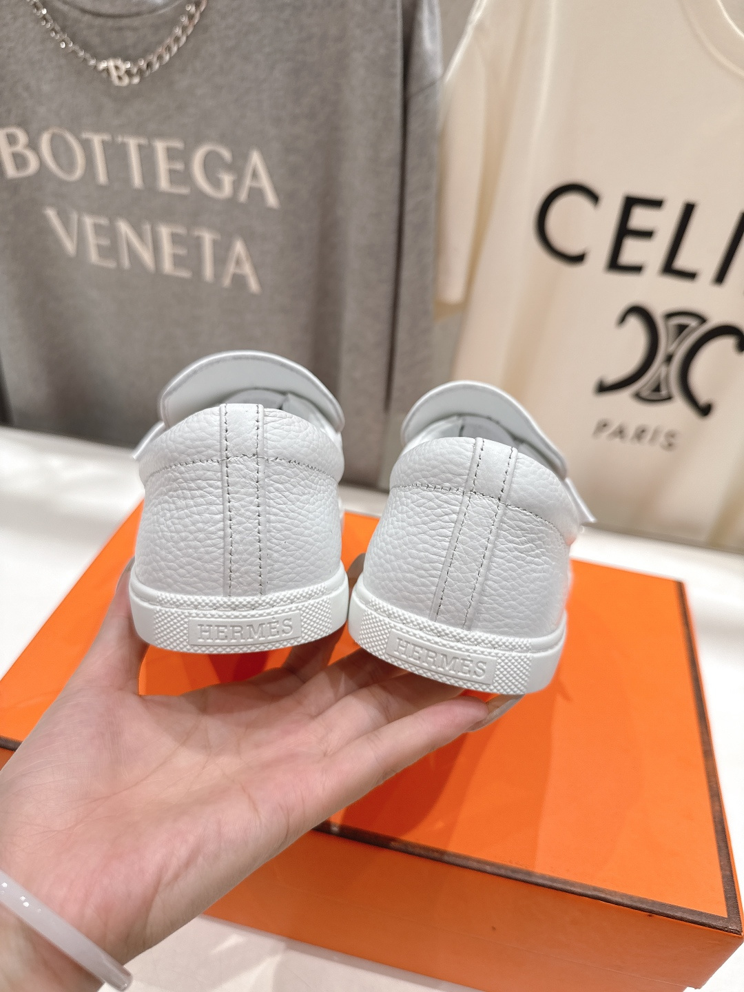高版本出厂 男码+10 Hermes/爱马仕H家F056 2025ss新品情侣款休闲鞋乐福鞋经典休闲风格