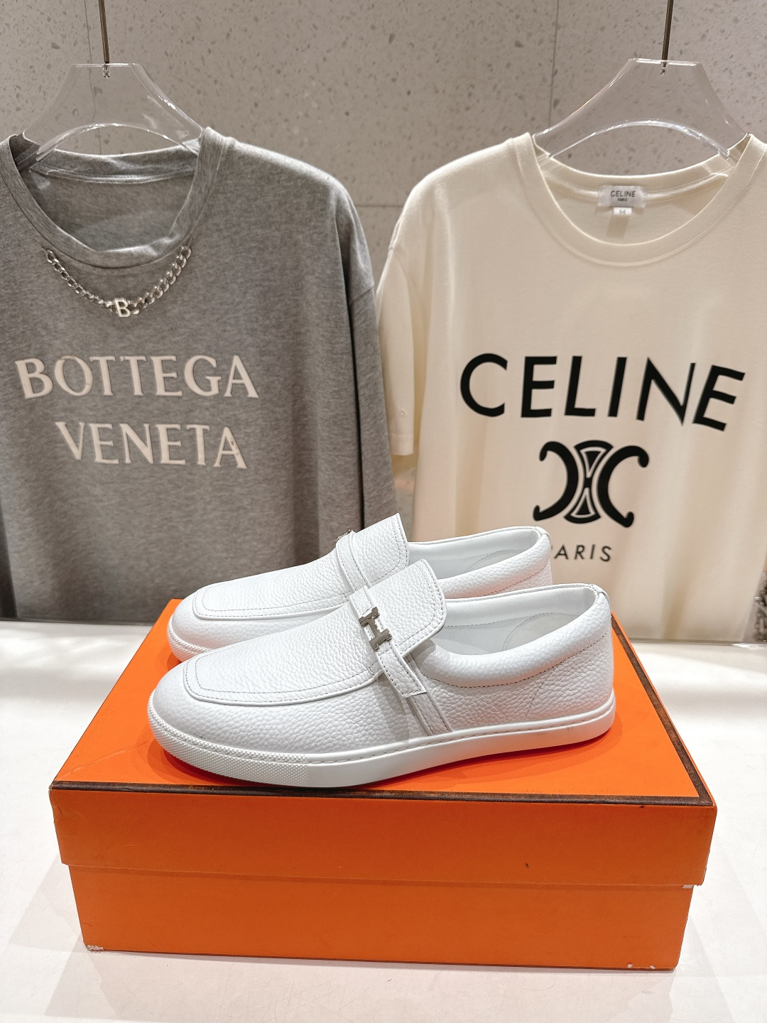 高版本出厂 男码+10 Hermes/爱马仕H家F056 2025ss新品情侣款休闲鞋乐福鞋经典休闲风格