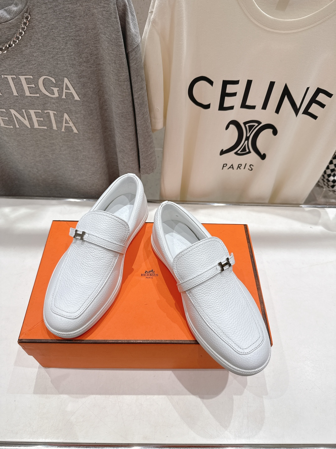 高版本出厂 男码+10 Hermes/爱马仕H家F056 2025ss新品情侣款休闲鞋乐福鞋经典休闲风格