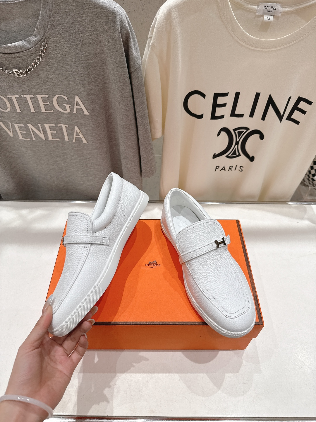 高版本出厂 男码+10 Hermes/爱马仕H家F056 2025ss新品情侣款休闲鞋乐福鞋经典休闲风格