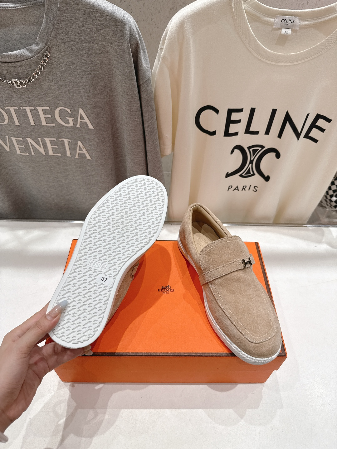 高版本出厂 男码+10 Hermes/爱马仕H家F056 2025ss新品情侣款休闲鞋乐福鞋经典休闲风格