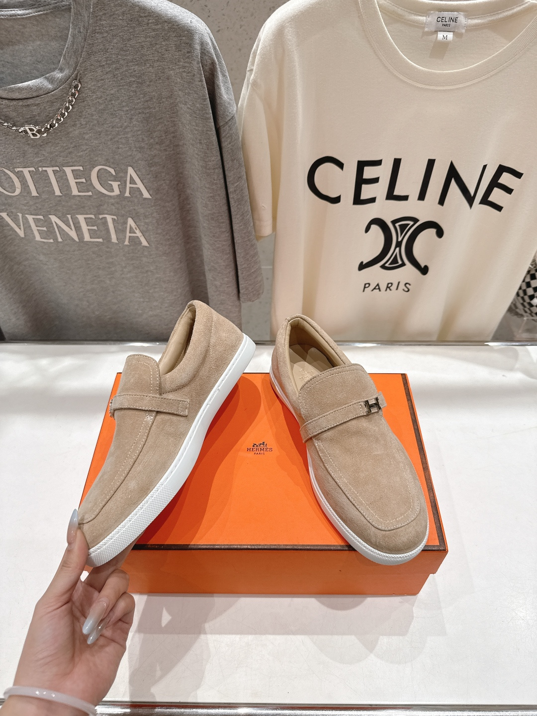 高版本出厂 男码+10 Hermes/爱马仕H家F056 2025ss新品情侣款休闲鞋乐福鞋经典休闲风格