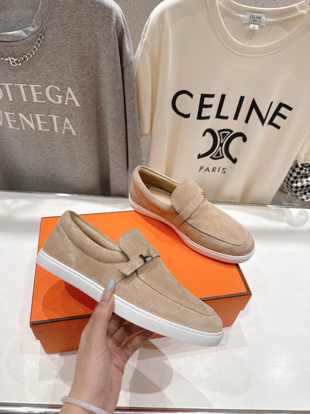 高版本出厂 男码+10 Hermes/爱马仕H家F056 2025ss新品情侣款休闲鞋乐福鞋经典休闲风格