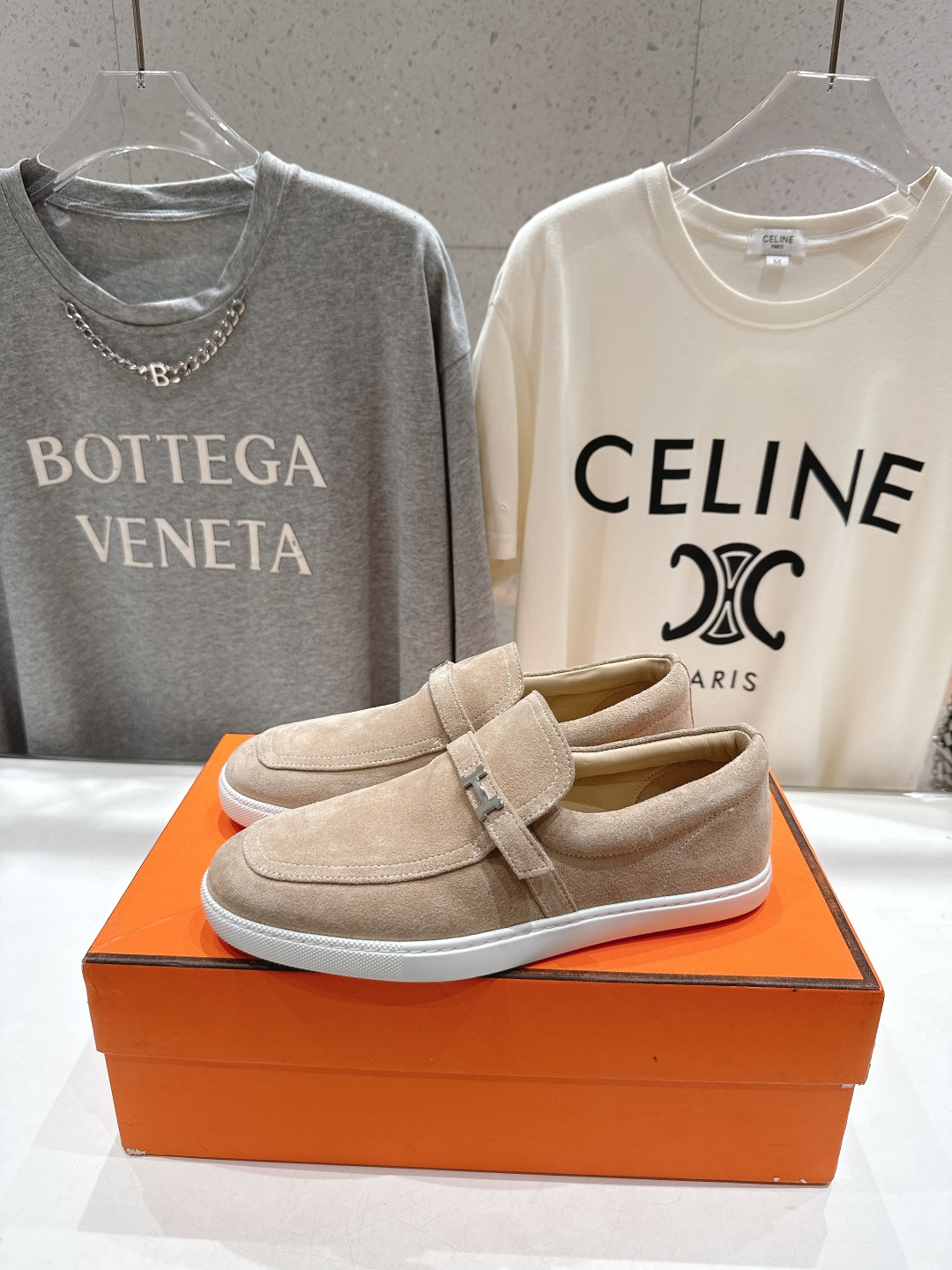 高版本出厂 男码+10 Hermes/爱马仕H家F056 2025ss新品情侣款休闲鞋乐福鞋经典休闲风格