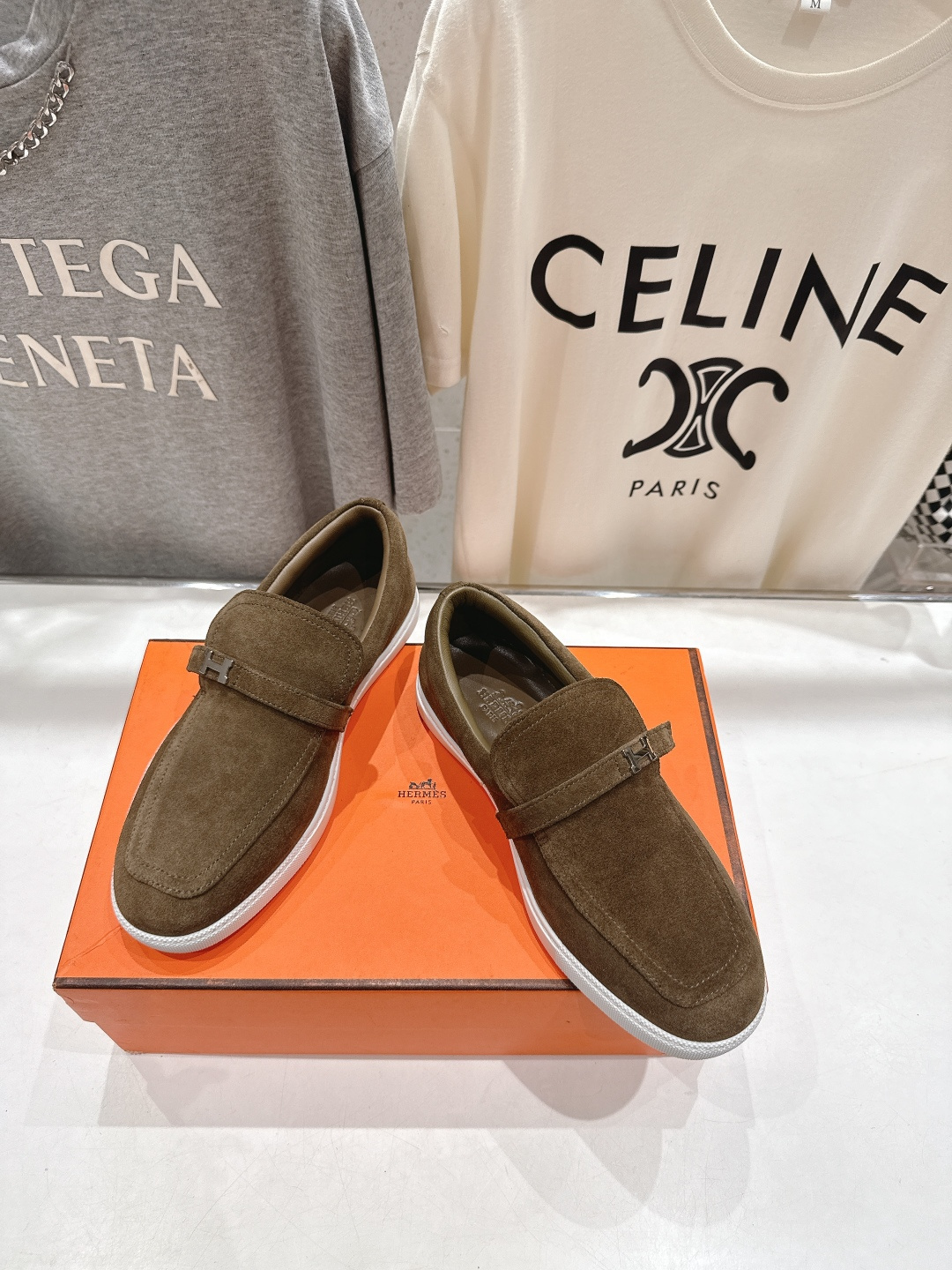 高版本出厂 男码+10 Hermes/爱马仕H家F056 2025ss新品情侣款休闲鞋乐福鞋经典休闲风格