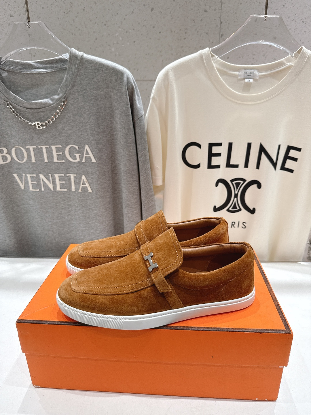 高版本出厂 男码+10 Hermes/爱马仕H家F056 2025ss新品情侣款休闲鞋乐福鞋经典休闲风格