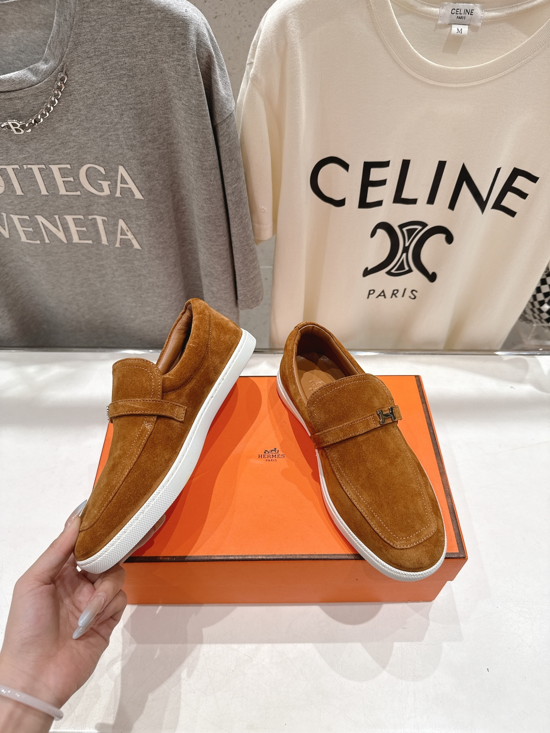 高版本出厂 男码+10 Hermes/爱马仕H家F056 2025ss新品情侣款休闲鞋乐福鞋经典休闲风格