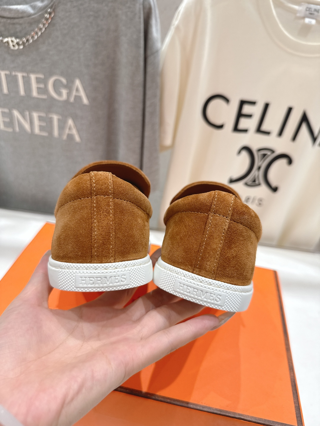 高版本出厂 男码+10 Hermes/爱马仕H家F056 2025ss新品情侣款休闲鞋乐福鞋经典休闲风格
