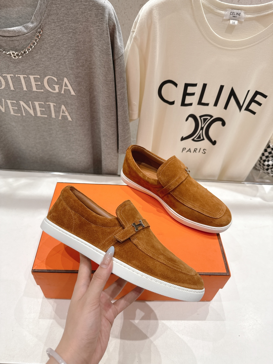 高版本出厂 男码+10 Hermes/爱马仕H家F056 2025ss新品情侣款休闲鞋乐福鞋经典休闲风格