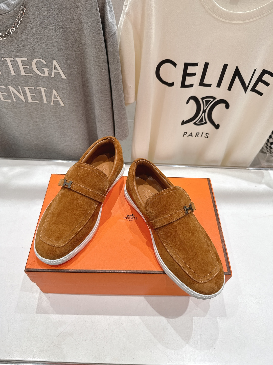 高版本出厂 男码+10 Hermes/爱马仕H家F056 2025ss新品情侣款休闲鞋乐福鞋经典休闲风格