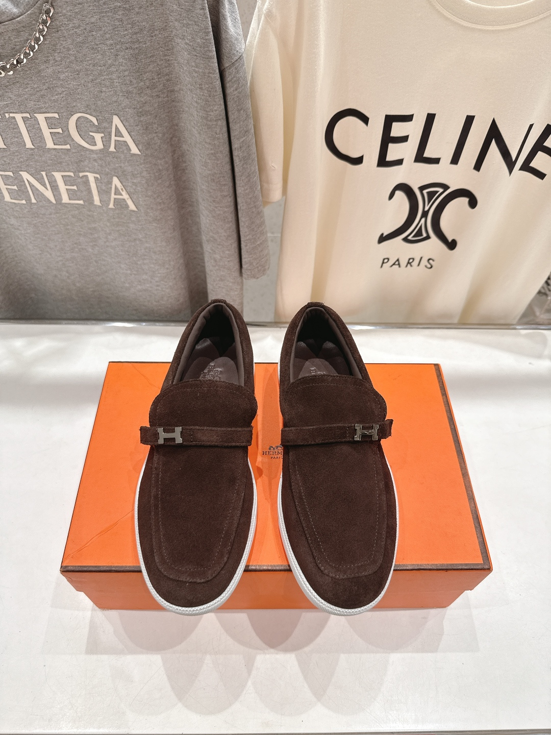 高版本出厂 男码+10 Hermes/爱马仕H家F056 2025ss新品情侣款休闲鞋乐福鞋经典休闲风格