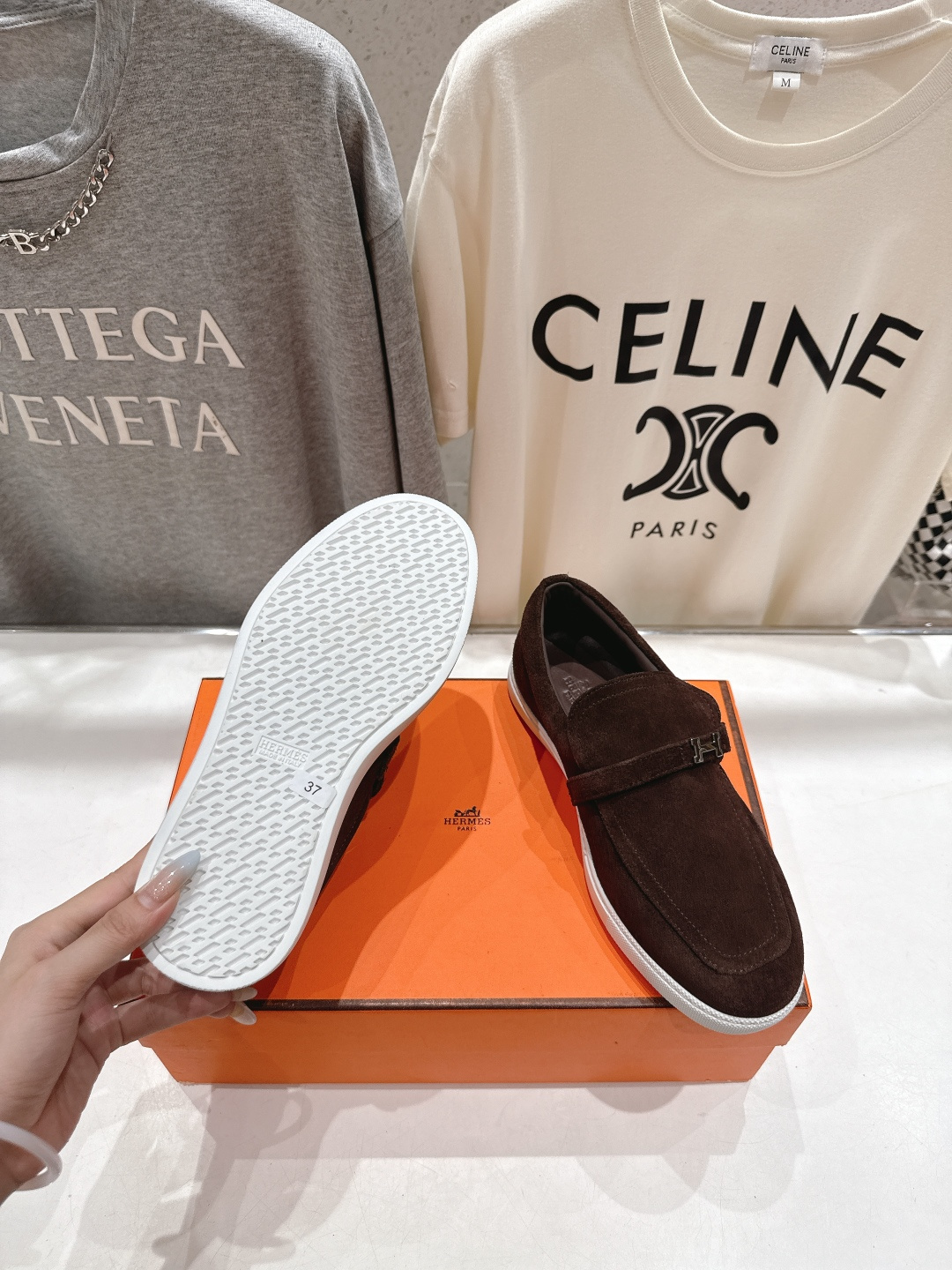 高版本出厂 男码+10 Hermes/爱马仕H家F056 2025ss新品情侣款休闲鞋乐福鞋经典休闲风格