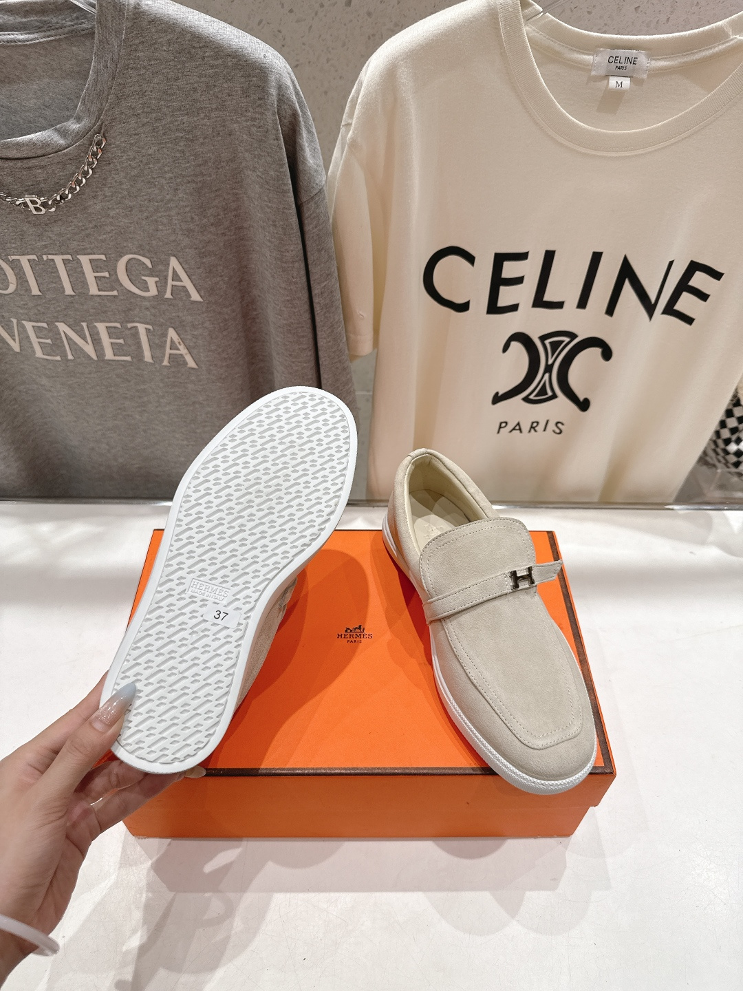 高版本出厂 男码+10 Hermes/爱马仕H家F056 2025ss新品情侣款休闲鞋乐福鞋经典休闲风格