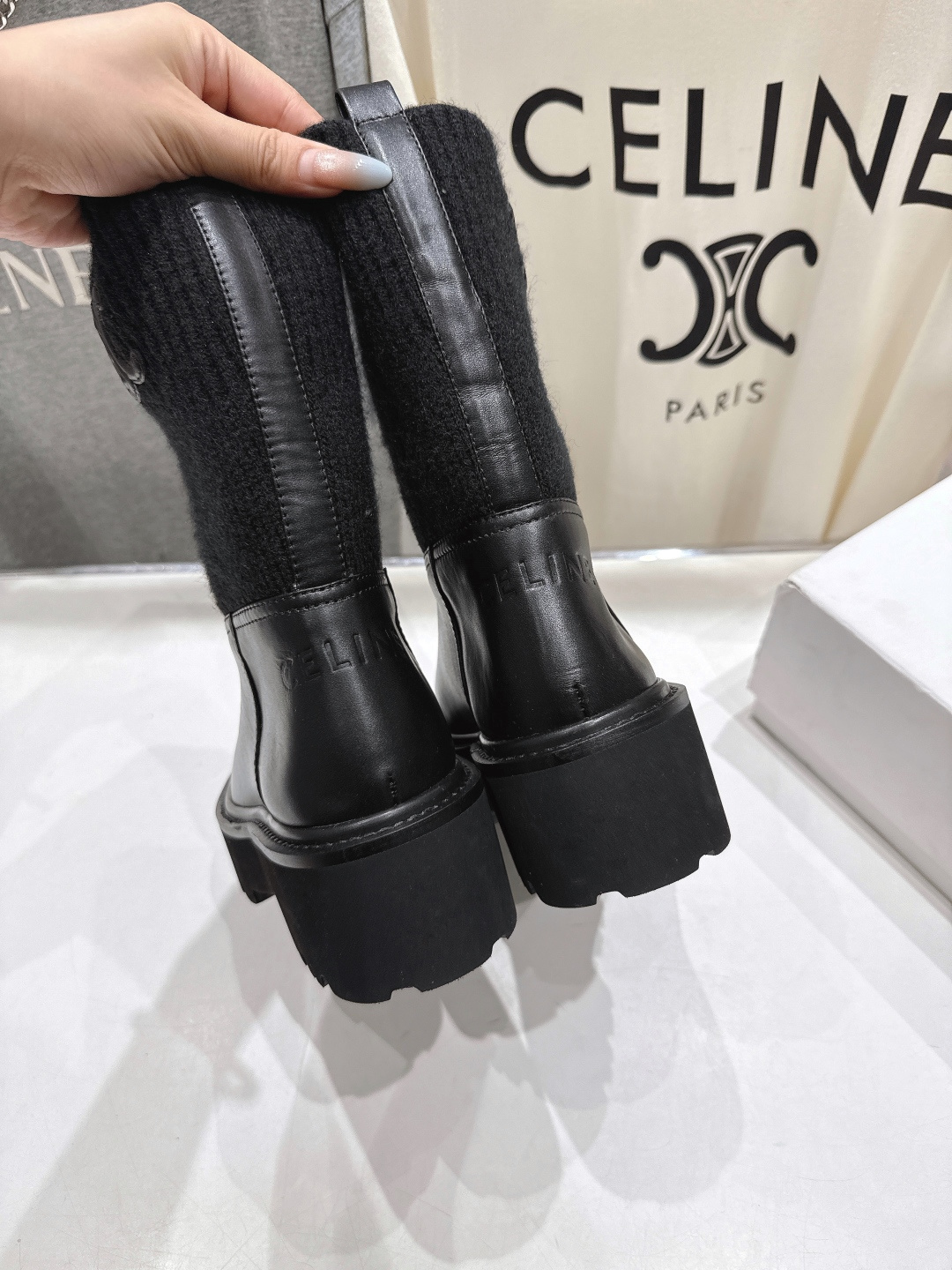 高版本出厂 Celine*赛琳F035 2025ss秋冬新款针织筒短靴，lisa同款超火复古凯旋门厚底短