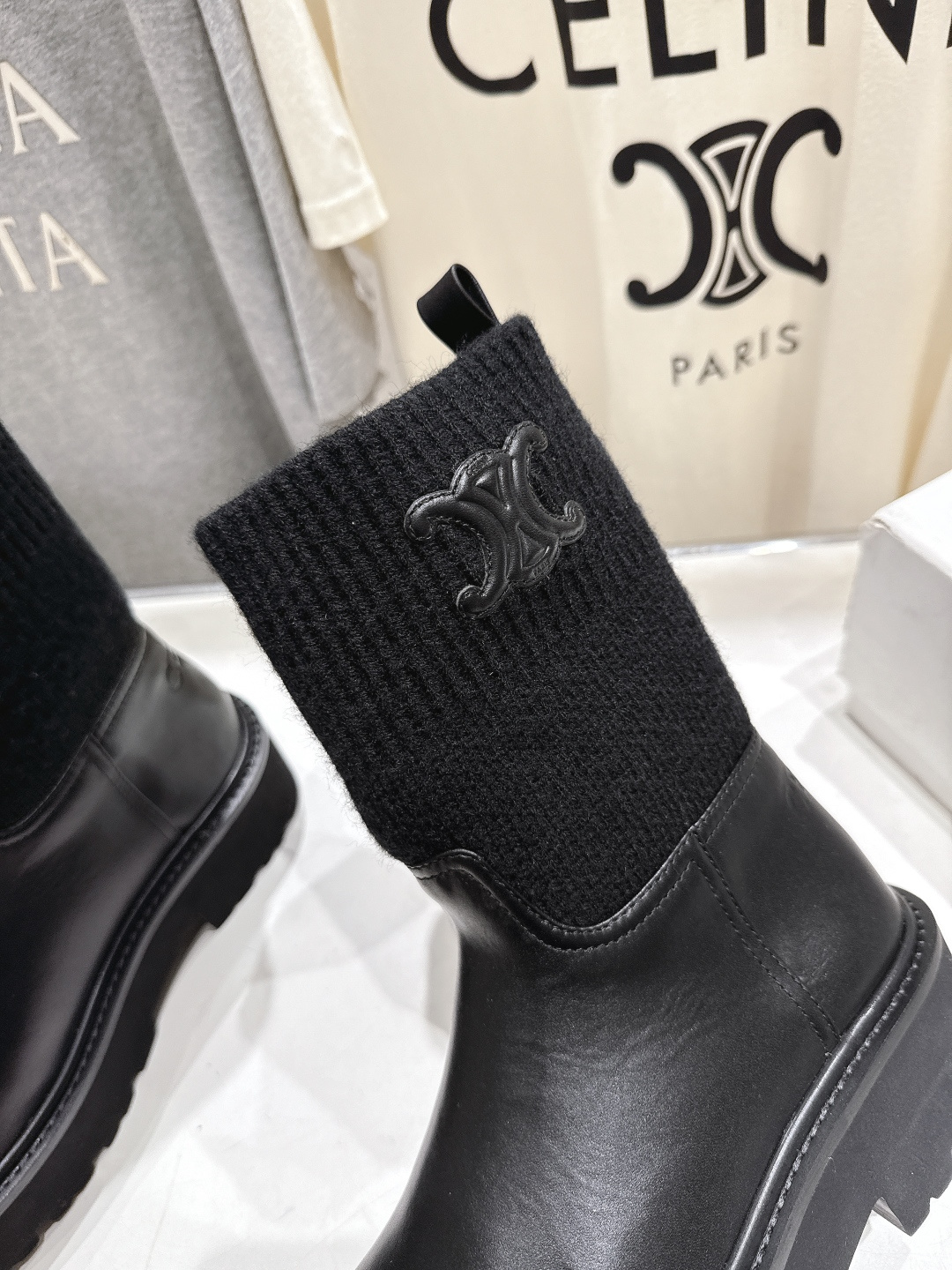 高版本出厂 Celine*赛琳F035 2025ss秋冬新款针织筒短靴，lisa同款超火复古凯旋门厚底短
