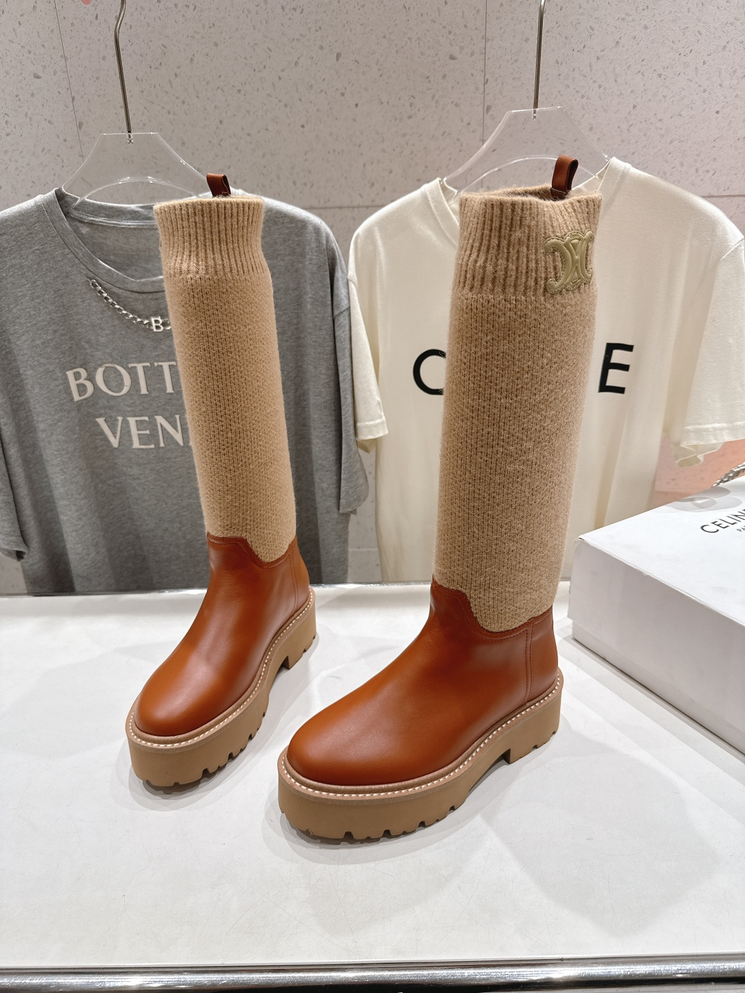 高版本出厂 Celine*赛琳F035 2025ss秋冬新款针织筒长靴，lisa同款超火复古凯旋门厚底长