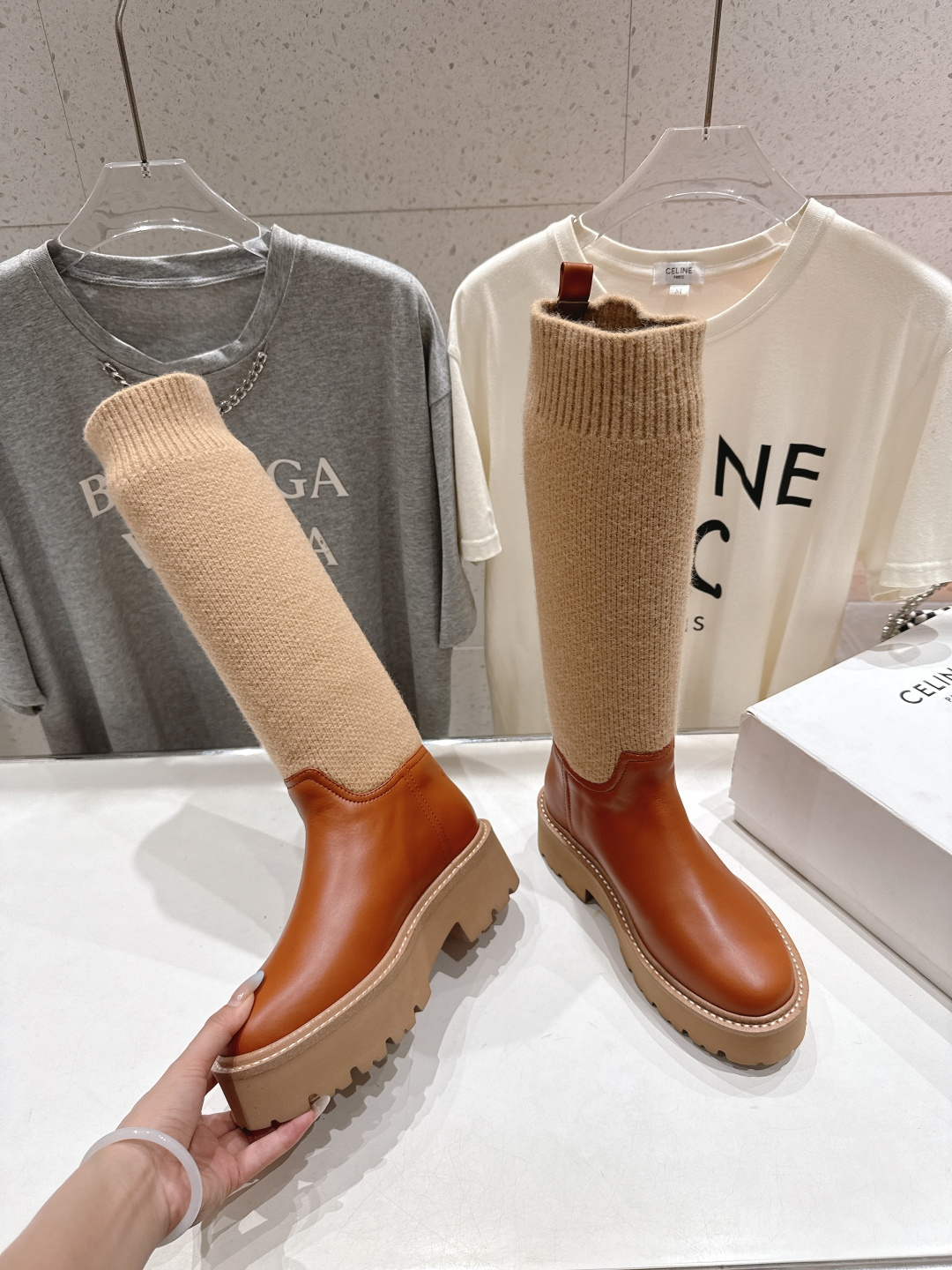 高版本出厂 Celine*赛琳F035 2025ss秋冬新款针织筒长靴，lisa同款超火复古凯旋门厚底长