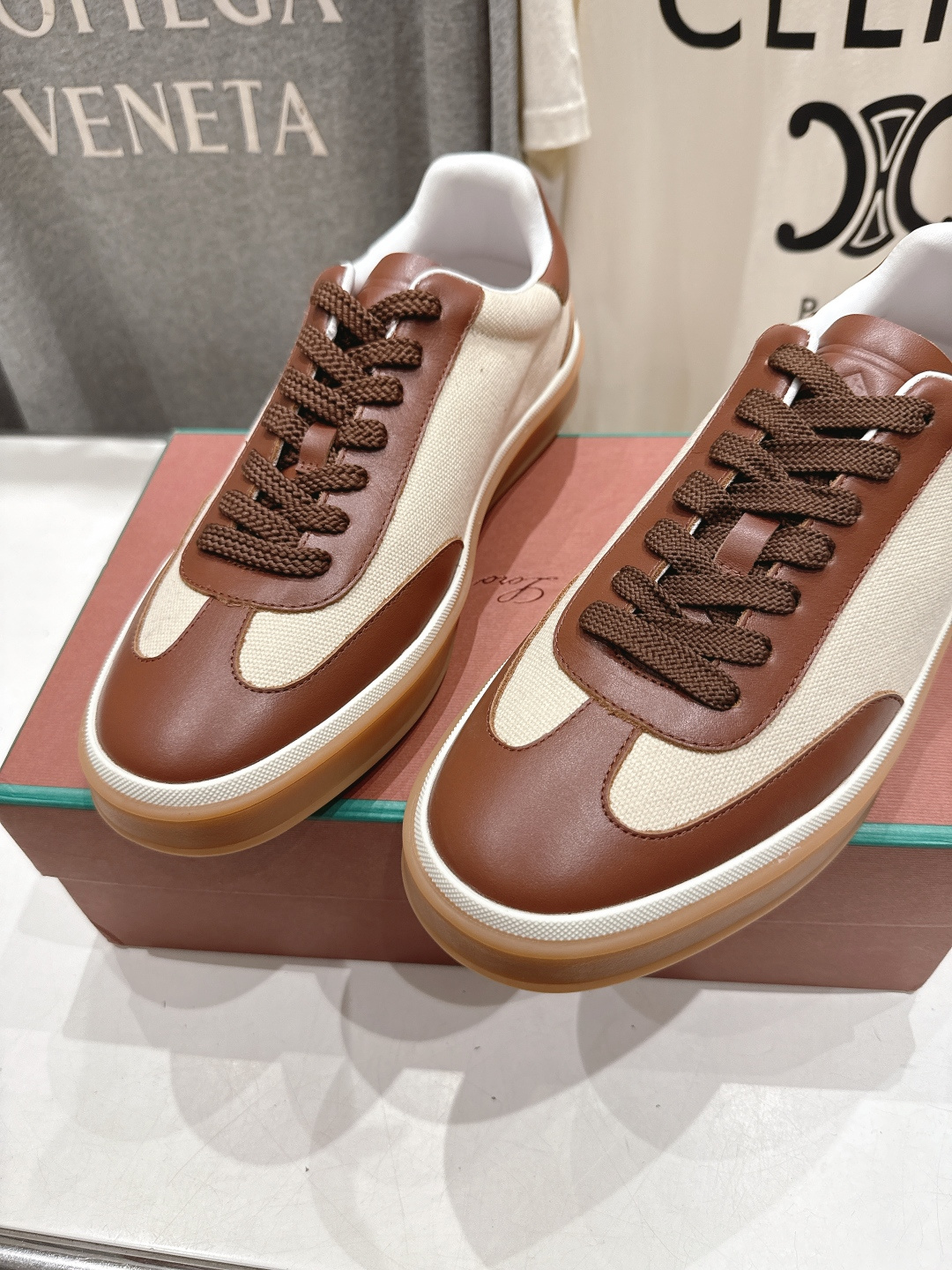 高版本出厂 情侣款 Lss新品新色发售Loro Piana(官网同款) 经典系带休闲鞋 简约时尚，鞋面采