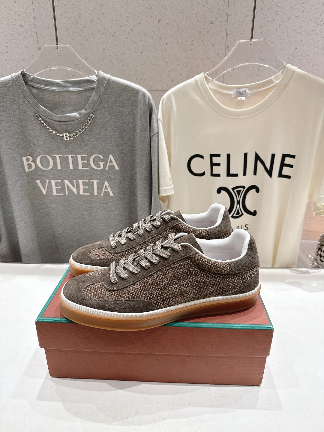 高版本出厂 情侣款 Lss新品新色发售Loro Piana(官网同款) 经典系带休闲鞋 简约时尚，鞋面采