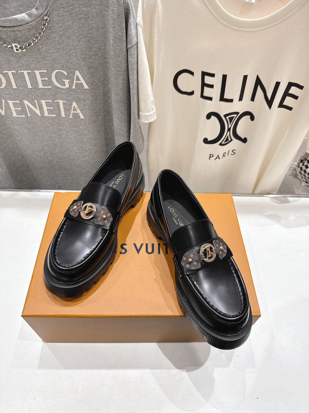 高版本出厂 LOUIS VUITTON ss25 F057 LV驴牌新款厚底休闲鞋乐福鞋本款 乐福鞋以头