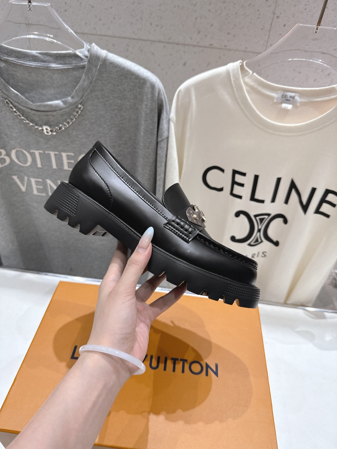 高版本出厂 LOUIS VUITTON ss25 F057 LV驴牌新款厚底休闲鞋乐福鞋本款 乐福鞋以头