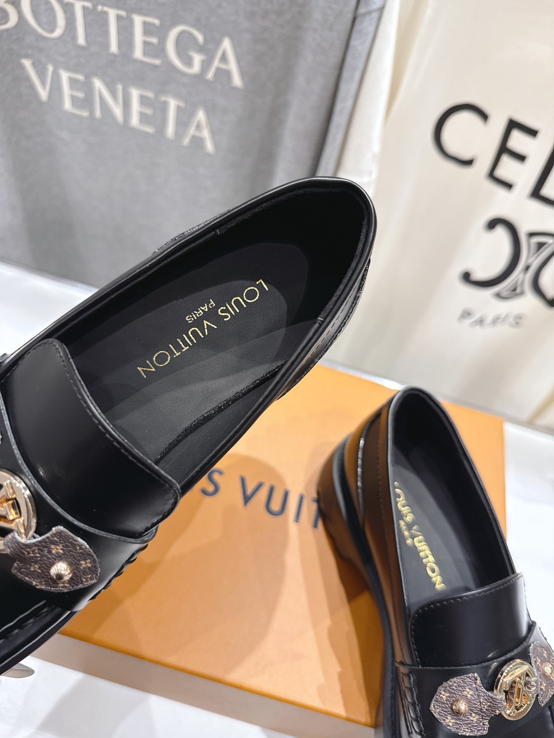 高版本出厂 LOUIS VUITTON ss25 F057 LV驴牌新款厚底休闲鞋乐福鞋本款 乐福鞋以头