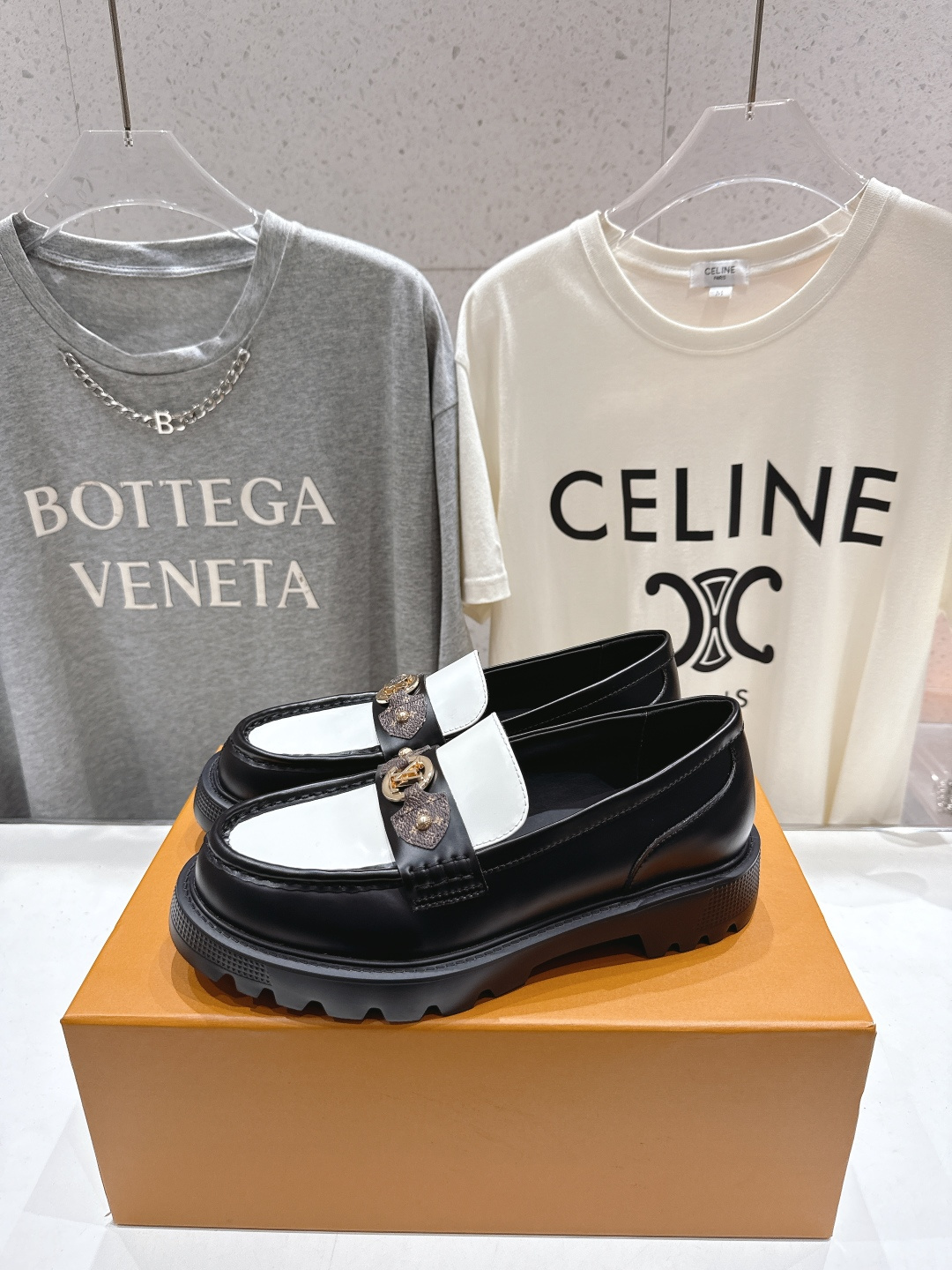 高版本出厂 LOUIS VUITTON ss25 F057 LV驴牌新款厚底休闲鞋乐福鞋本款 乐福鞋以头