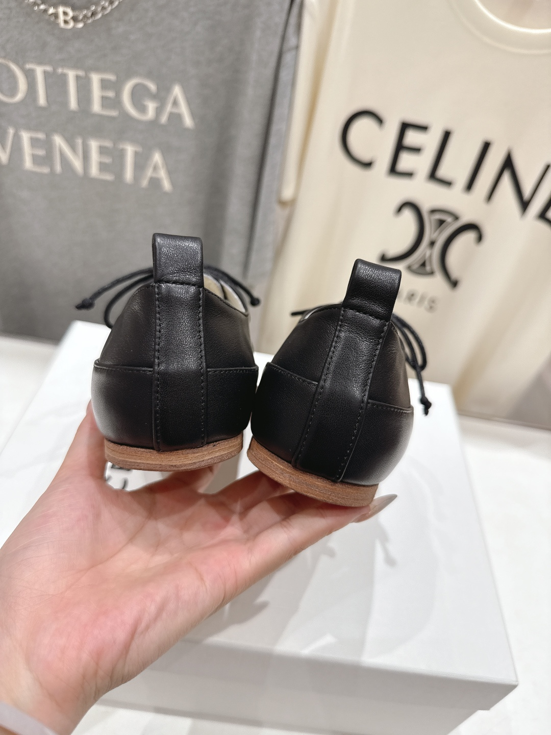 高版本出厂 CELINE*赛琳F052 2025ss新款玛丽珍布洛克复古风平底休闲乐福鞋单鞋网红爆款来袭