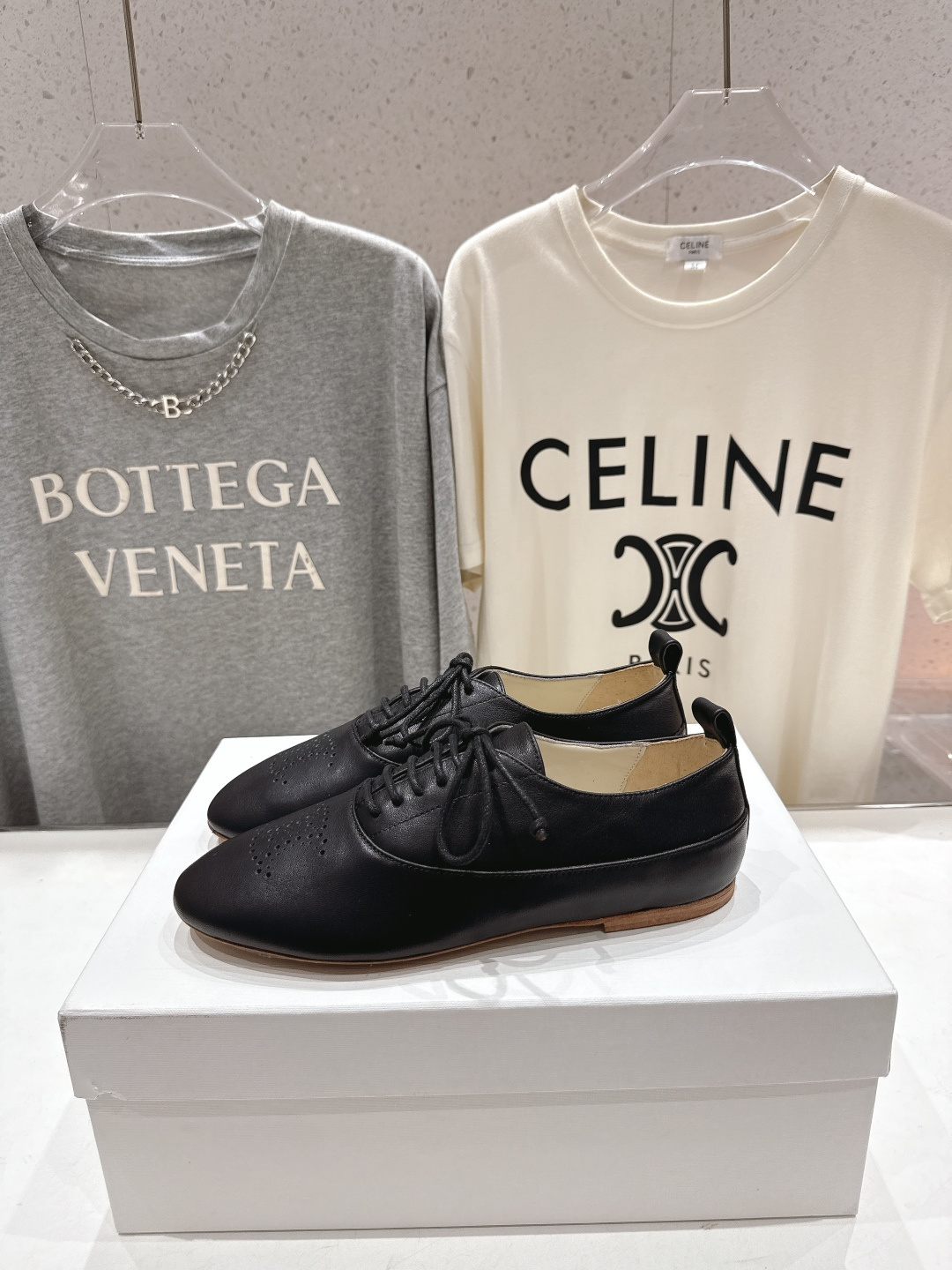 高版本出厂 CELINE*赛琳F052 2025ss新款玛丽珍布洛克复古风平底休闲乐福鞋单鞋网红爆款来袭