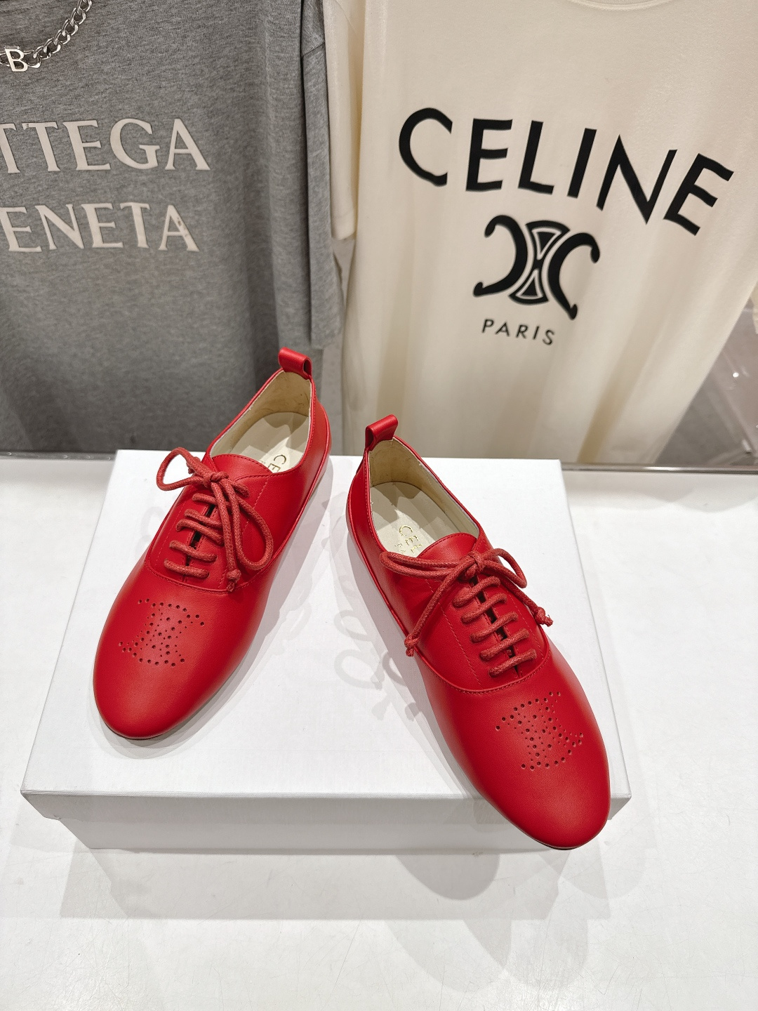 高版本出厂 CELINE*赛琳F052 2025ss新款玛丽珍布洛克复古风平底休闲乐福鞋单鞋网红爆款来袭