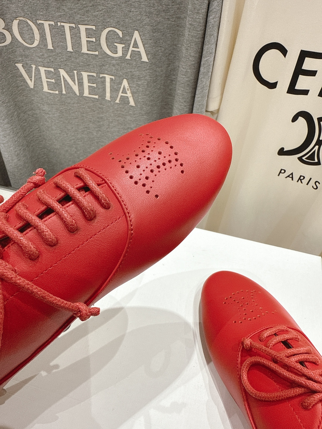 高版本出厂 CELINE*赛琳F052 2025ss新款玛丽珍布洛克复古风平底休闲乐福鞋单鞋网红爆款来袭