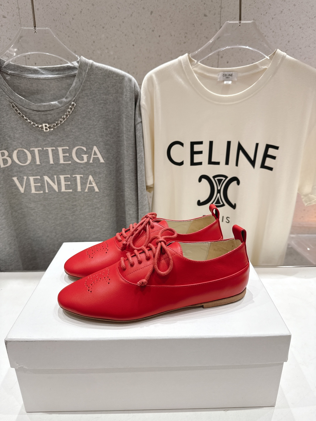 高版本出厂 CELINE*赛琳F052 2025ss新款玛丽珍布洛克复古风平底休闲乐福鞋单鞋网红爆款来袭