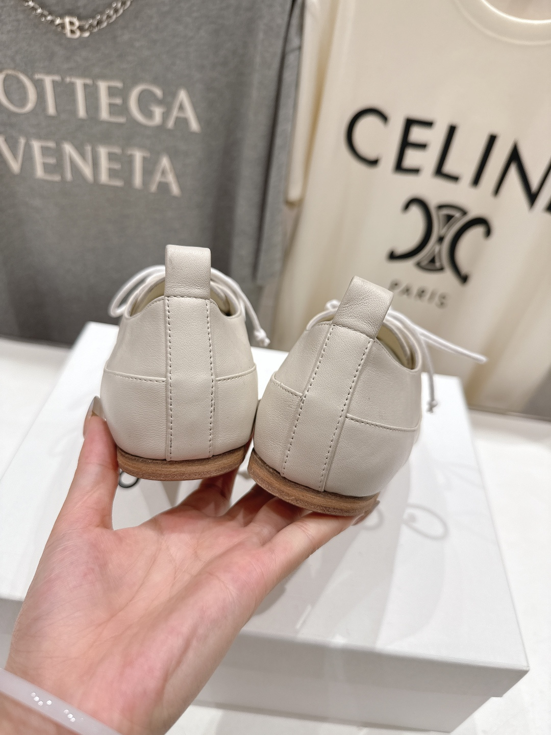 高版本出厂 CELINE*赛琳F052 2025ss新款玛丽珍布洛克复古风平底休闲乐福鞋单鞋网红爆款来袭