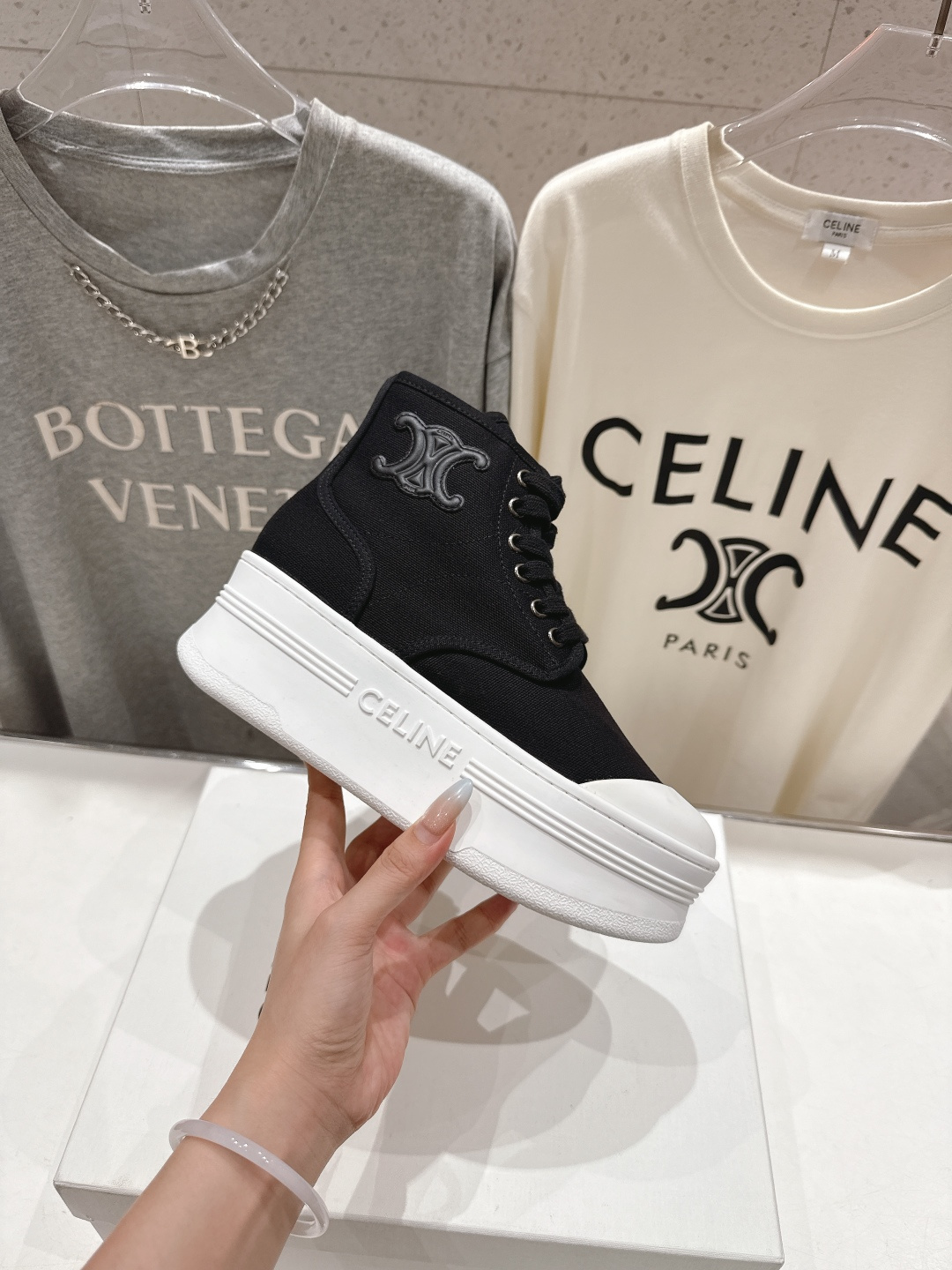 高版本出厂 Celine/赛琳F035 2025ss秋冬新款厚底帆布鞋高帮小短靴～～celine轻奢风格