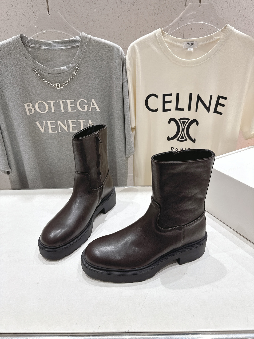 高版本出厂 the row F028 2025ss秋冬爆款厚底简约短靴及裸靴非常舒服的厚底短靴，极简设计