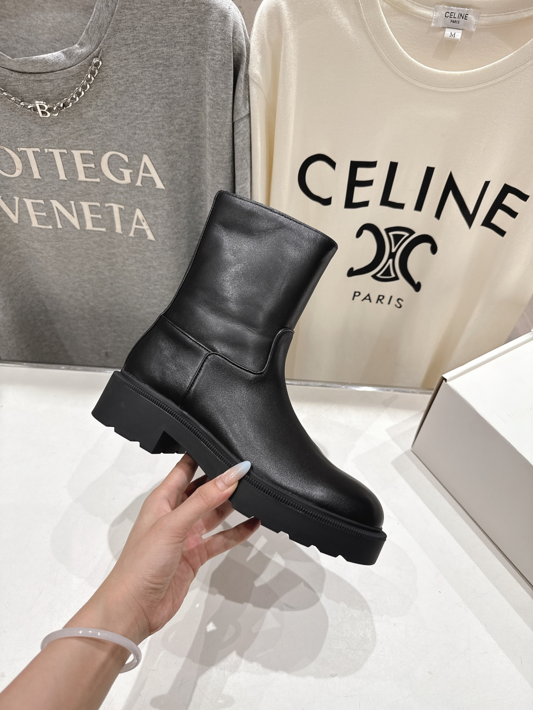 高版本出厂 the row F028 2025ss秋冬爆款厚底简约短靴及裸靴非常舒服的厚底短靴，极简设计