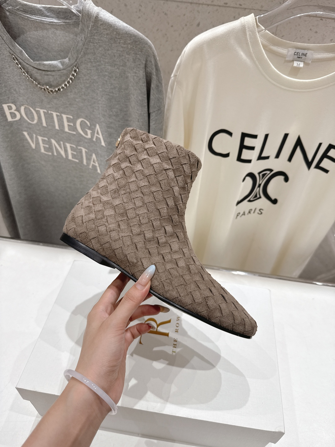 高版本出厂 the row 2025ss秋冬爆款平底简约短靴及裸靴非常舒服的小矮靴，极简设计理念，版型显