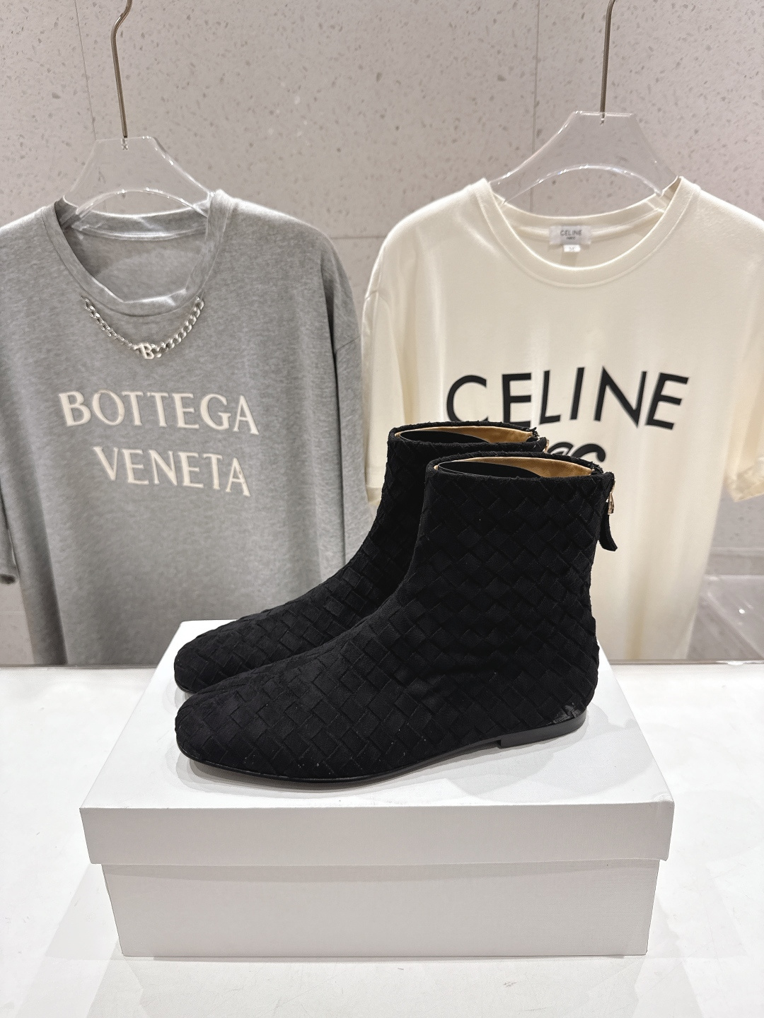 高版本出厂 the row 2025ss秋冬爆款平底简约短靴及裸靴非常舒服的小矮靴，极简设计理念，版型显