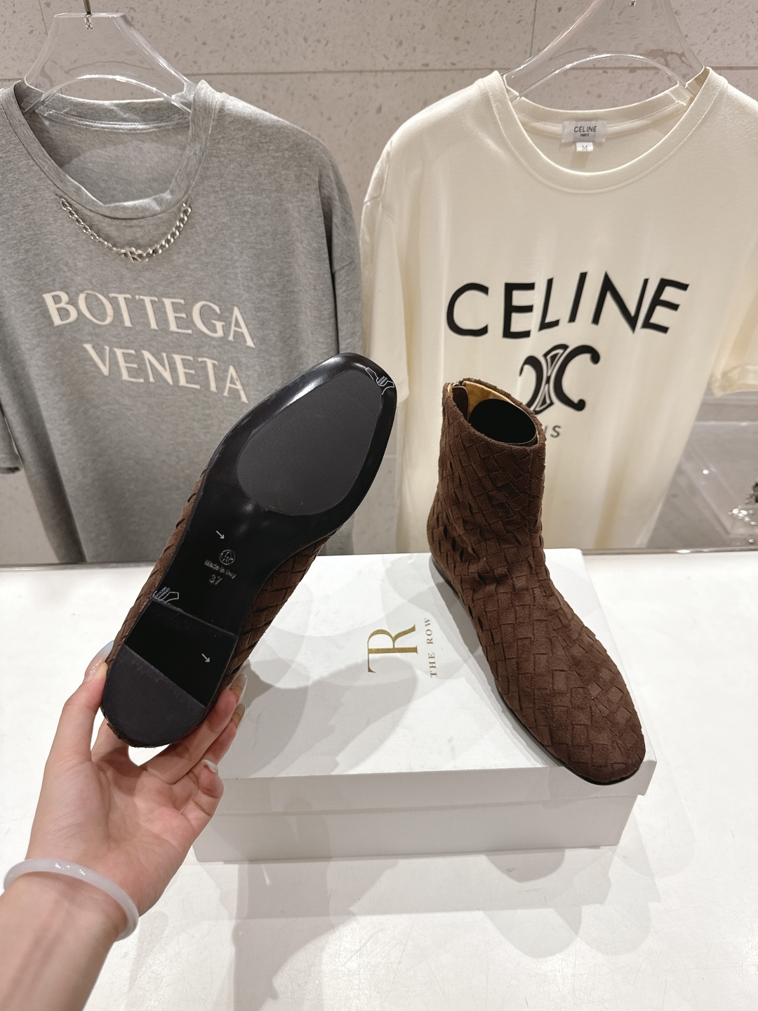 高版本出厂 the row 2025ss秋冬爆款平底简约短靴及裸靴非常舒服的小矮靴，极简设计理念，版型显